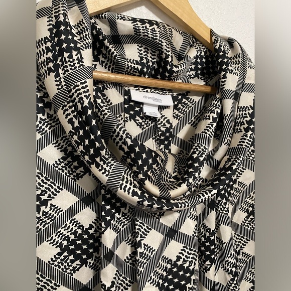 Dress Barn Sleeveless Tank - Picture 2 of 6